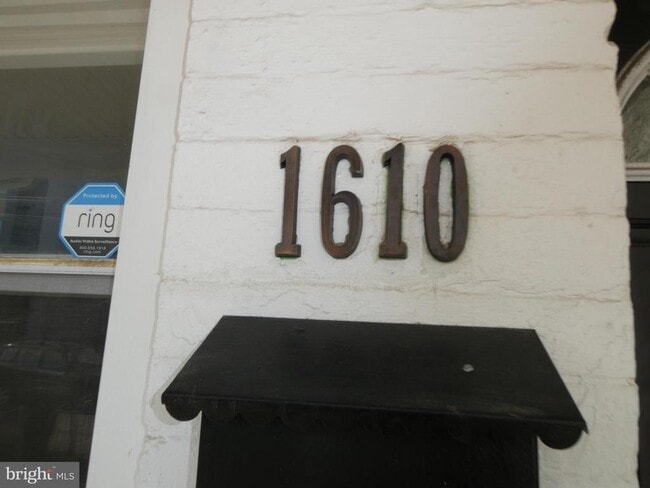Building Photo - 1610 N 27th St
