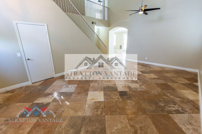 Building Photo - 7420 W Los Gatos Dr