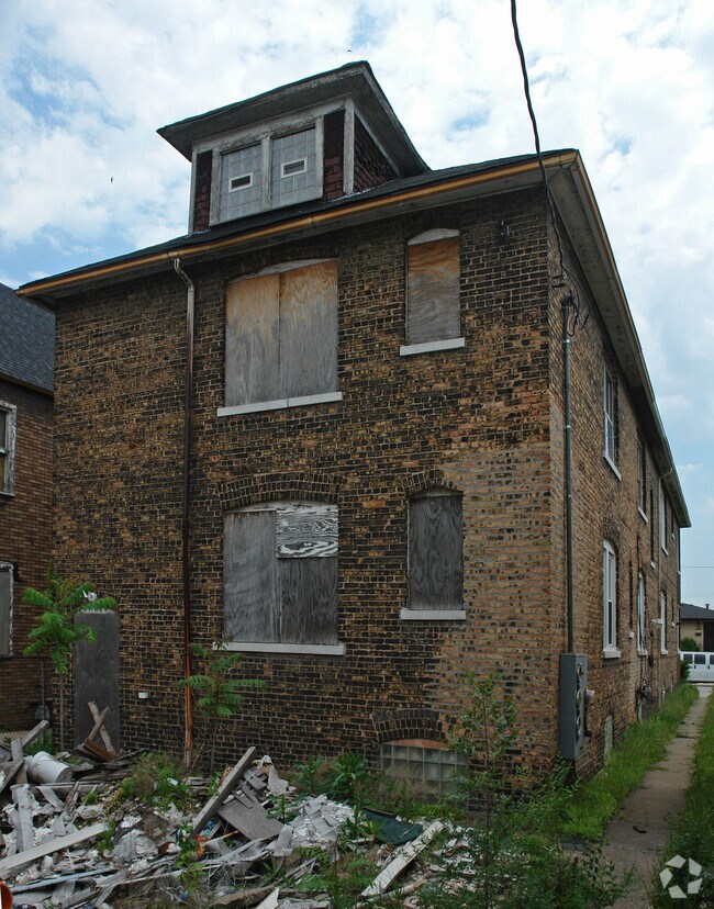 Building Photo - 3822 Butternut St