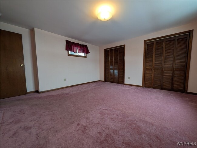 Building Photo - 270 Selkirk Dr