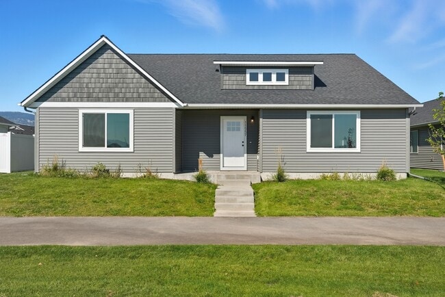 Building Photo - 11557 Railway Ave