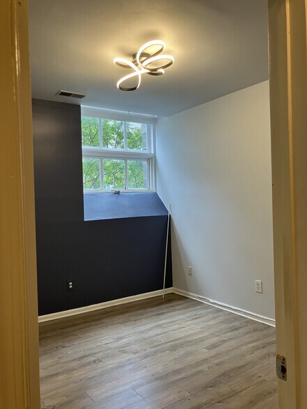 Building Photo - 1714 Park Ave