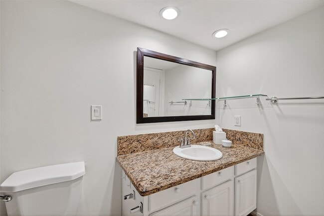 Building Photo - 6466 Bayou Glen Rd