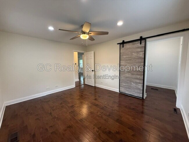 Building Photo - 689 Laurel Ave