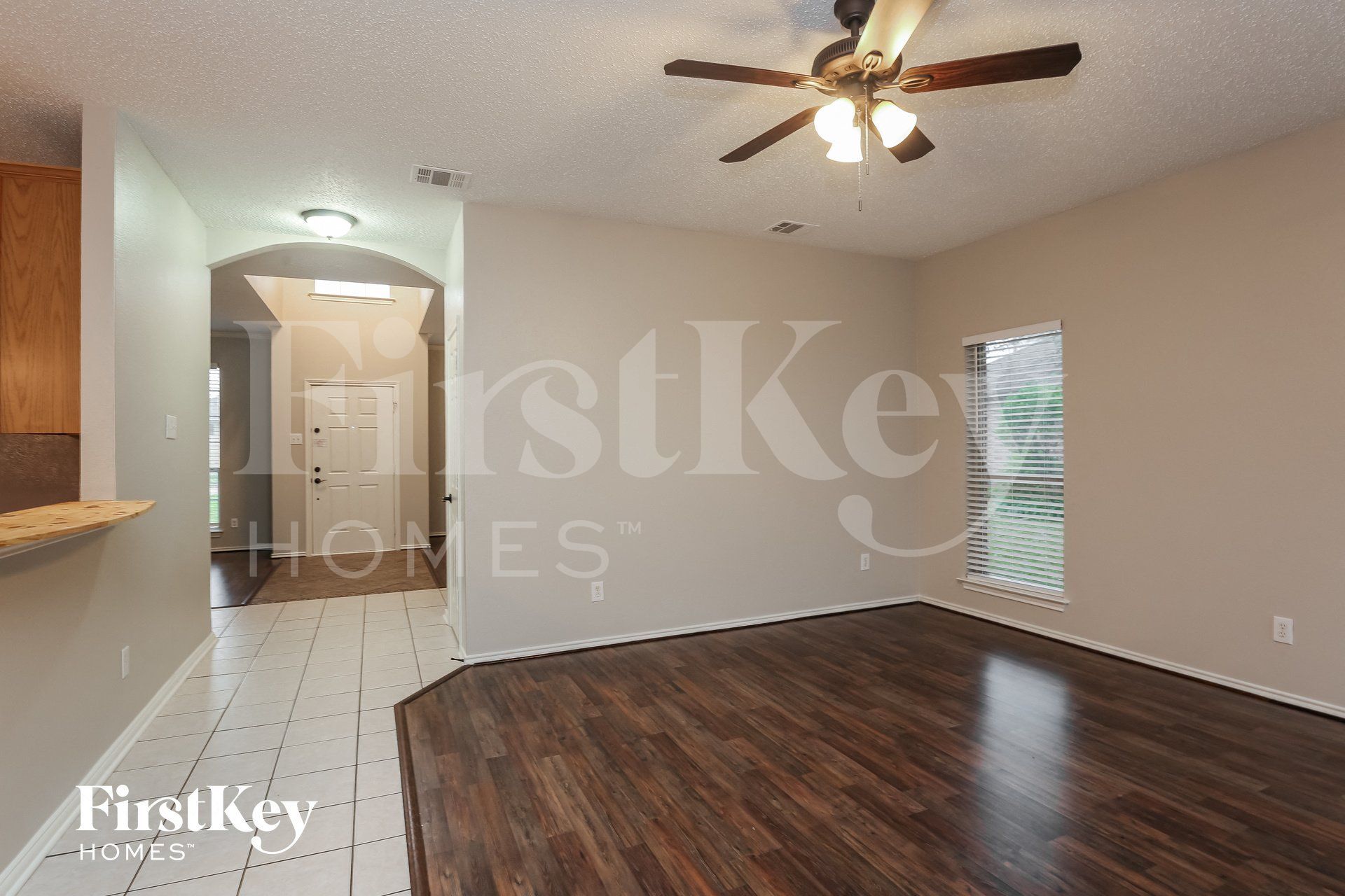 Building Photo - 513 Branch Ln