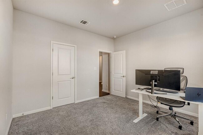 Building Photo - 12601 Purple Prairie Ln