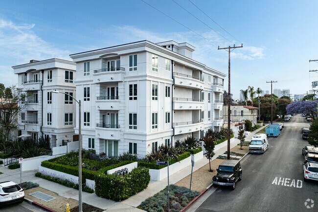Building Exterior - Chalmers Luxury Condos - Fully Furnished