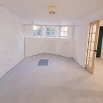 Building Photo - 6134 Linden St