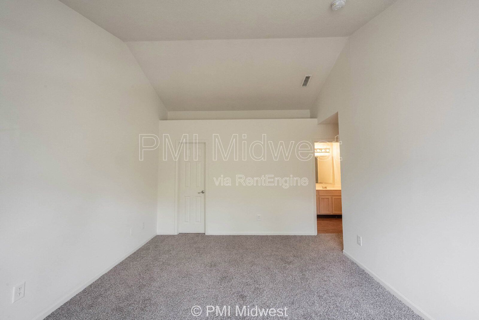 Building Photo - 3070 Wildcat Ln