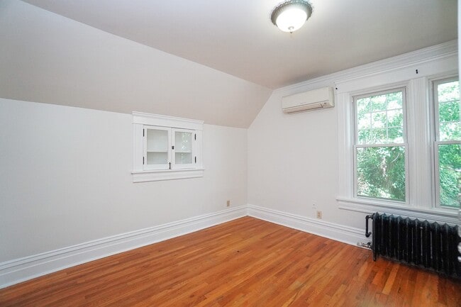 Building Photo - 2389 W Boise Ave