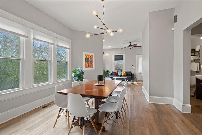 Building Photo - 1412 Allene Ave SW