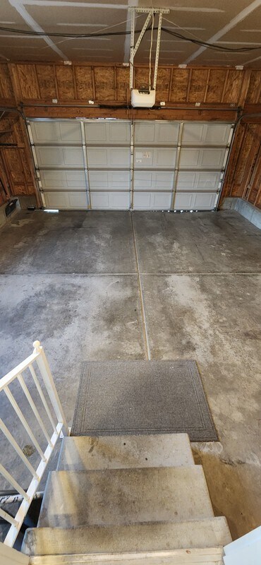 Building Photo - 5486 Venetia St