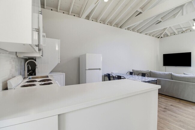 Building Photo - 64 Alejandra Ave