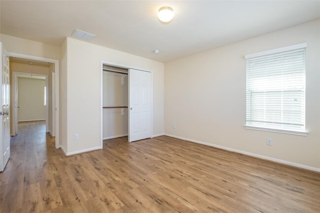 Building Photo - 8919 Inglebrook Ln