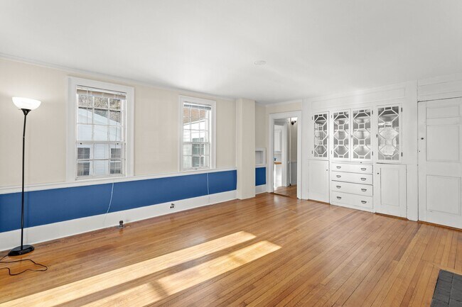 Building Photo - 80 Lafayette Rd