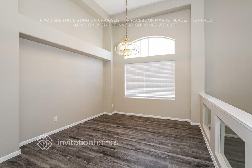 Building Photo - 6567 Tulip Garden Dr