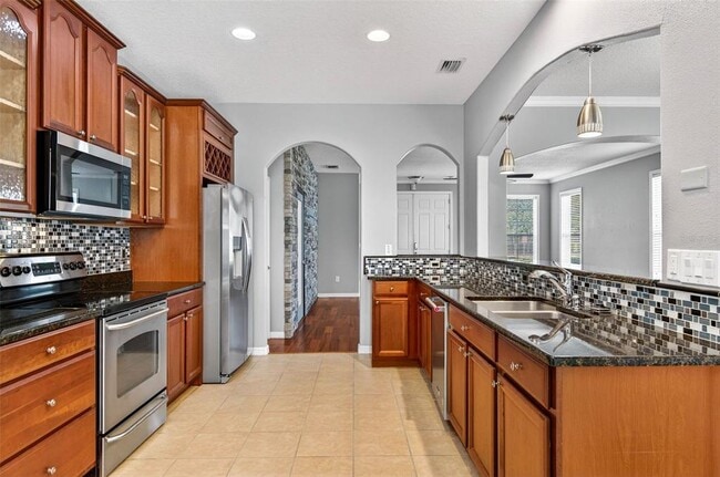 Building Photo - 12618 Weston Dr