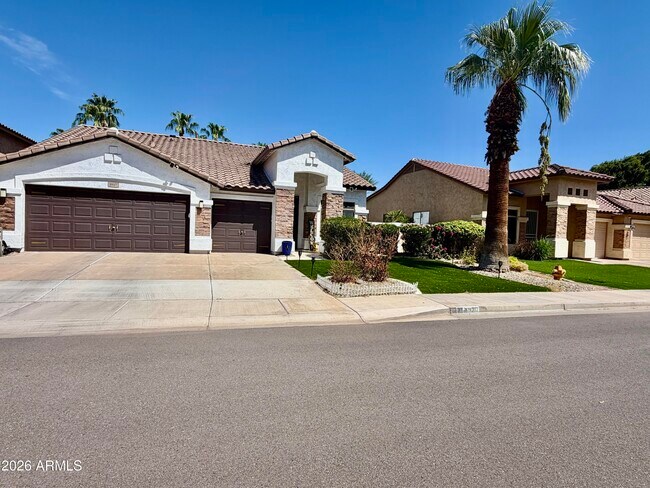 Building Photo - 3927 S Hollyhock Pl