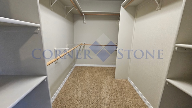Building Photo - Spacious Home with Large Garage!