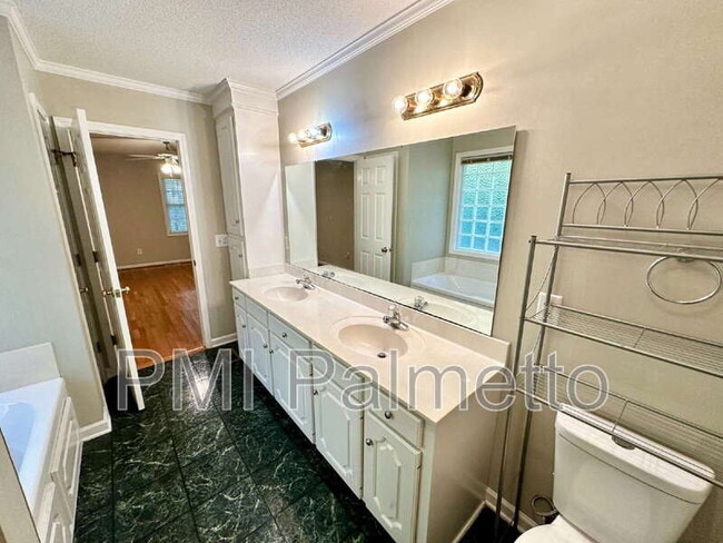 Building Photo - 1045 Mineral Creek Ct