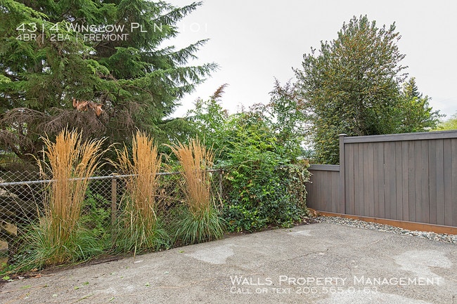 Building Photo - Winslow Apartments- 101