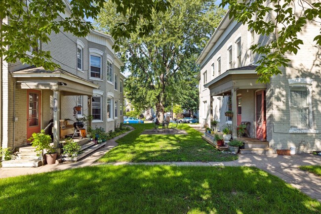 Building Photo - 1709 Fillmore St NE