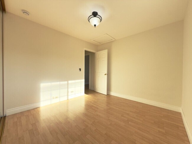 Building Photo - 1397 Adrian Way