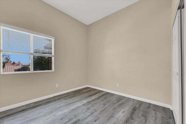 Building Photo - 4646 Spruce Oak Dr