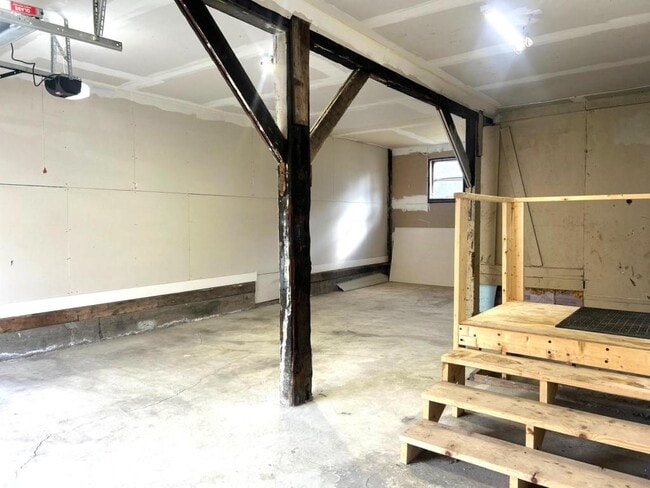 Building Photo - 47 Garrison St