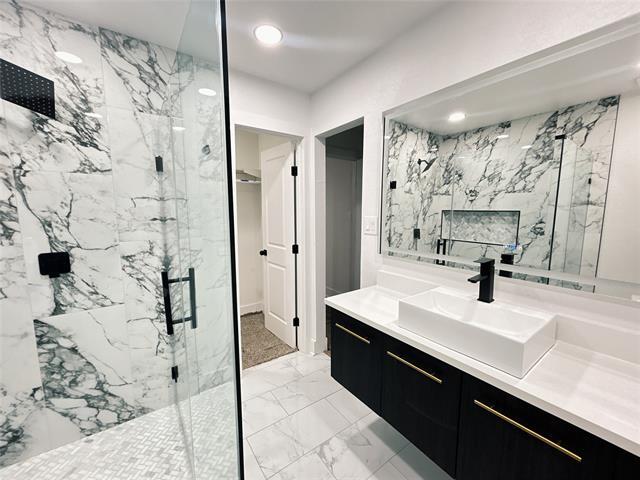 Building Photo - 2800 Sadler Ave