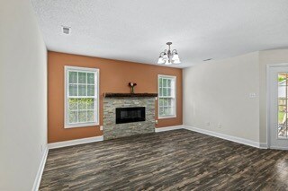 Building Photo - 132 Forest Bluff Dr