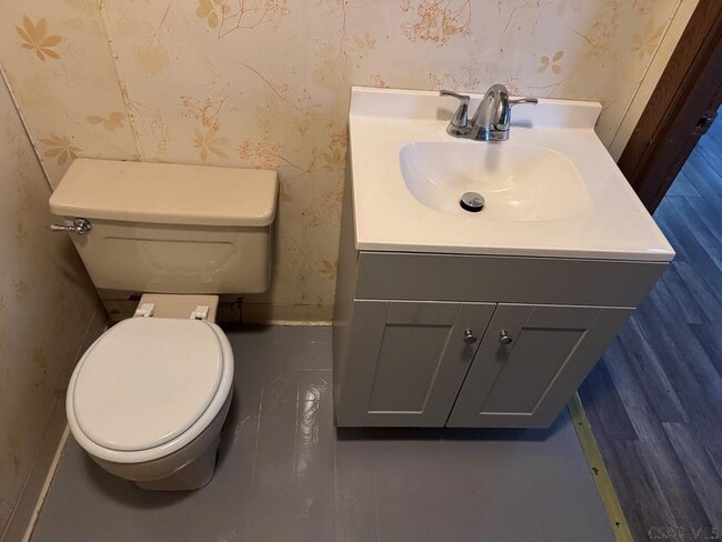 Building Photo - 530 Naylor Rd