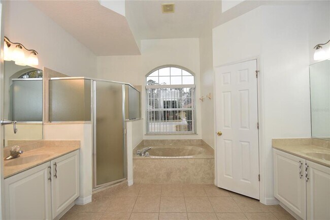 Building Photo - 11 Ellsworth Dr