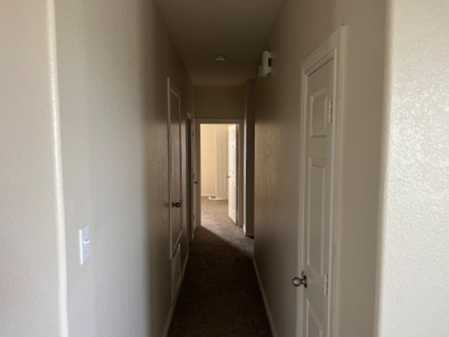 Building Photo - 1738 Summerwood Ln