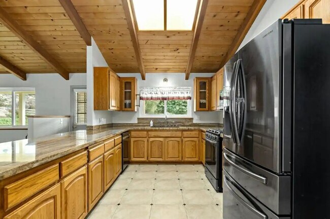 Building Photo - 3 Bedroom 2 Bathroom Home in Wine Country!