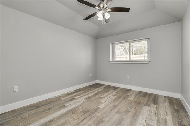 Building Photo - 401-403-403 W Elm St