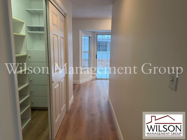 Building Photo - 2535 S Glen Eagles Dr