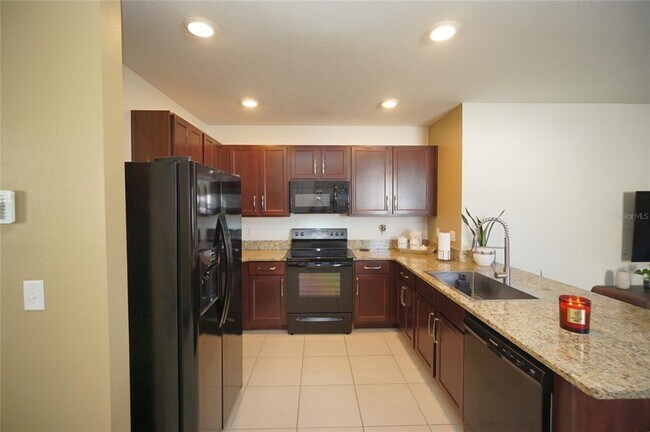 Building Photo - 11124 Leland Groves Dr