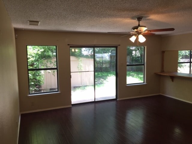 Building Photo - *COMING SOON* Spacious 4-Bedroom, 2.5-Bath Home with One-Car Garage!