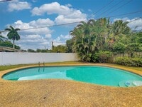 Building Photo - 192 SW 62nd Terrace