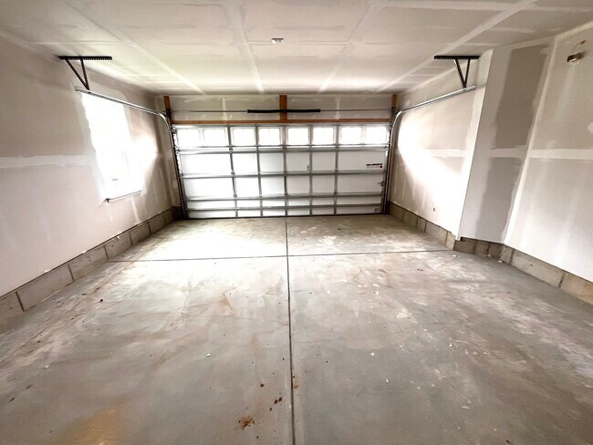 Building Photo - 20 Rothbury Ct