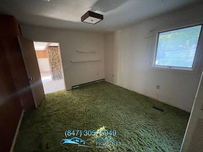 Building Photo - 3 Bedroom Home with Lake View – Camdenton, MO