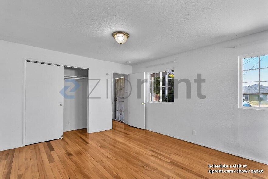 Building Photo - 2436 Andrade Ave
