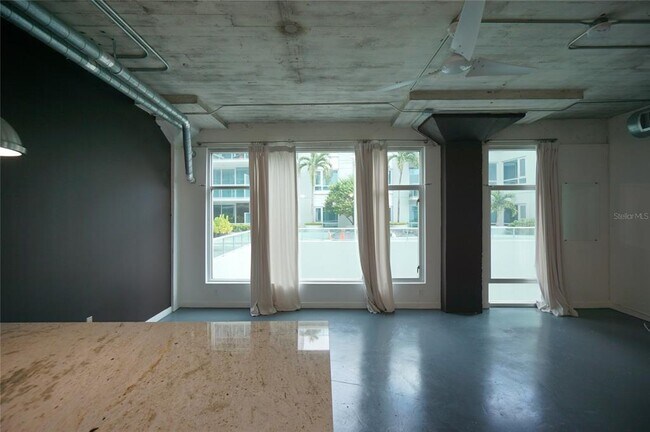 Building Photo - 101 N 12th St