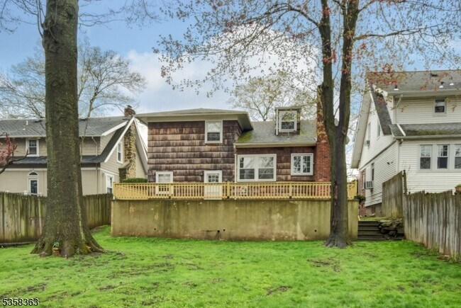 Building Photo - 26 Rawley Pl