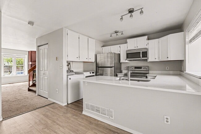 Building Photo - 9696 W Chatfield Ave