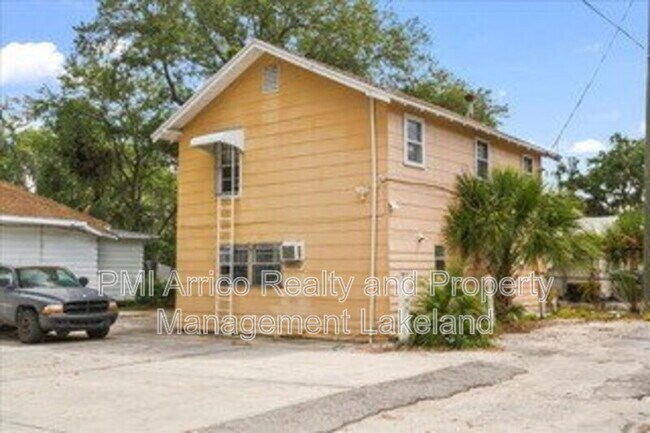 Primary Photo - 722A W Central Ave