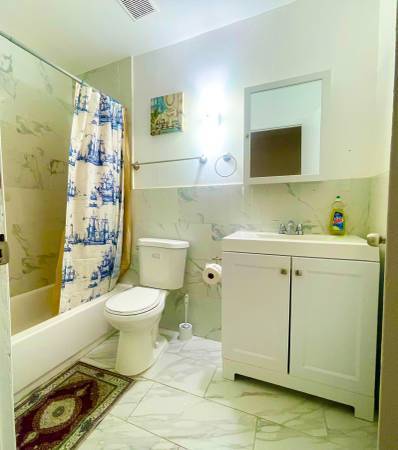 Building Photo - 36-05 215th Pl