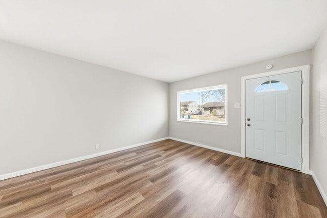 Building Photo - 133 Perthshire Rd