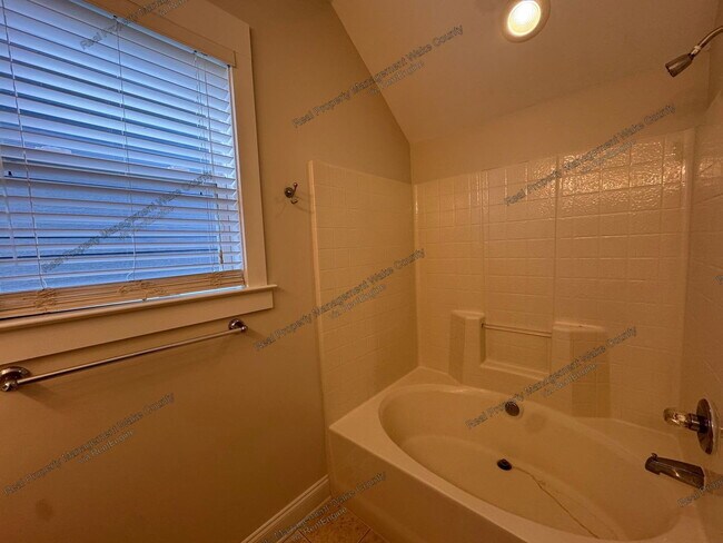 Building Photo - 10908 Connally Ln